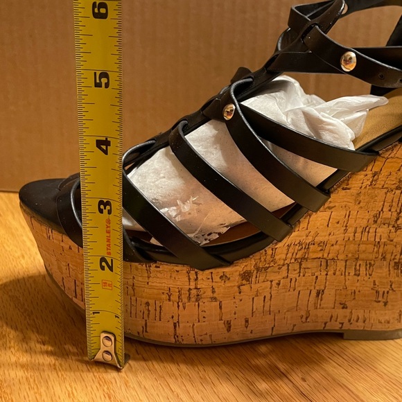 Cute Strappy Wedges for summer - Picture 5 of 5